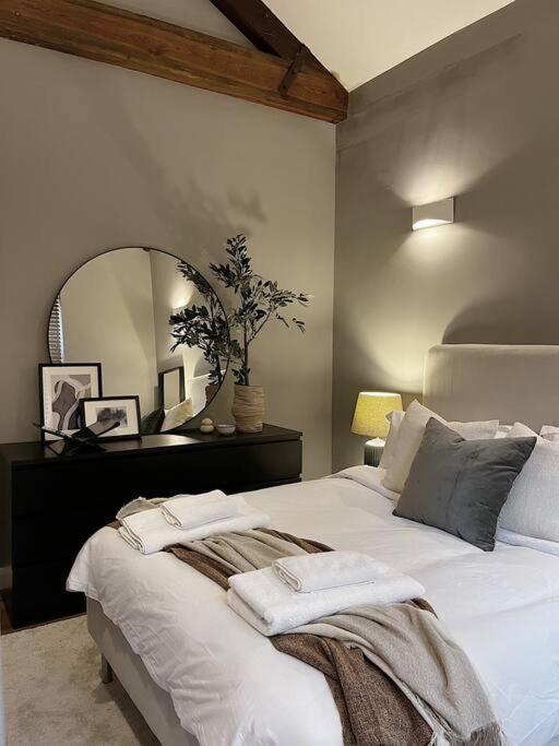Cosy 2 Bedroom Apartment تودموردن المظهر الخارجي الصورة